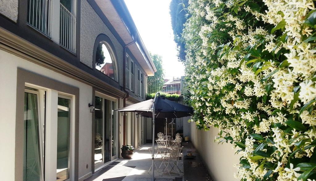 Corte Merighi Charming Rooms เวโรนา ภายนอก รูปภาพ